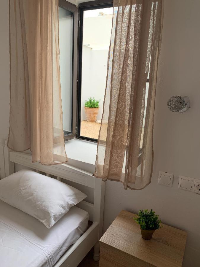 Pals Apartment *